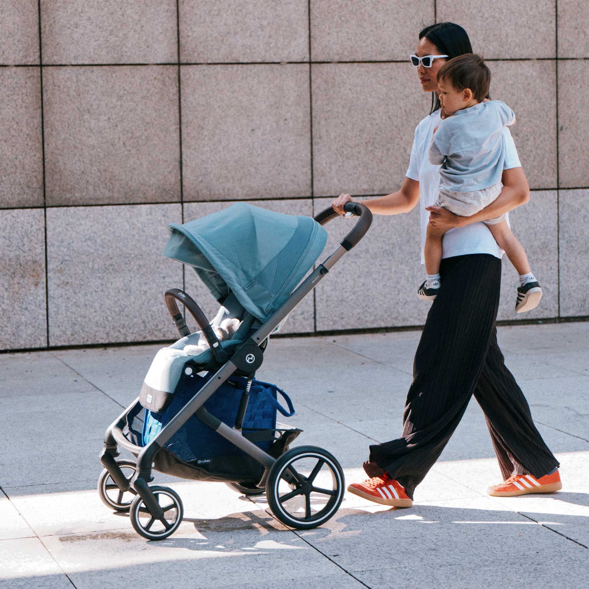 Cybex Balios S Lux Luxury Bundle - Black/Moon Black - Image 30